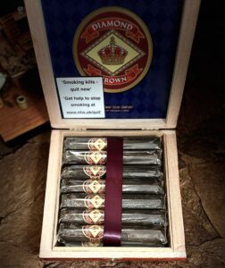 Diamond Crown Maduro Robusto #4 - Box of 15 Cigars