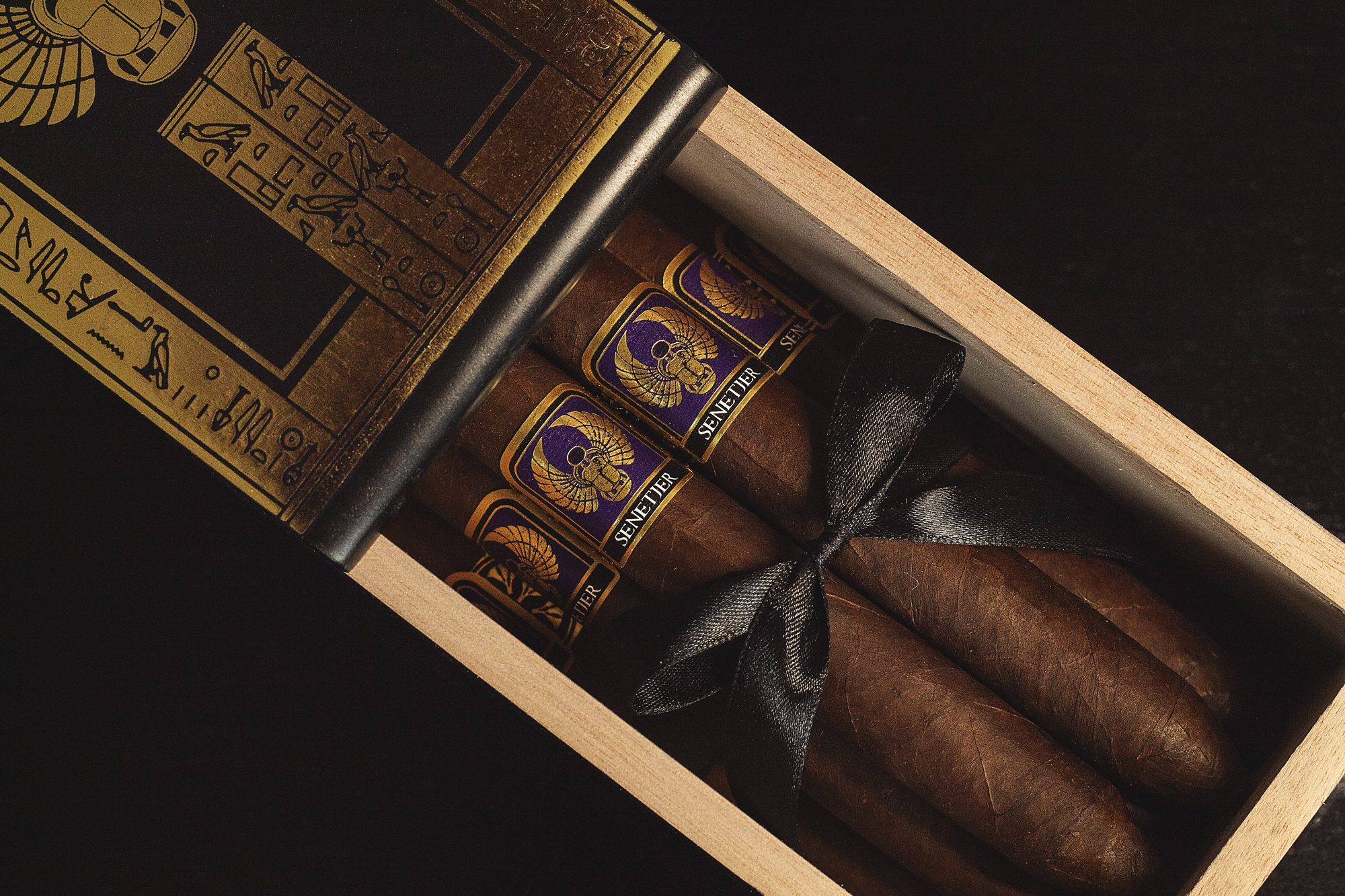 Limited Edition Foundation Highclere Castle Senetjer Puros Cigars - Box of 12 - Image 6
