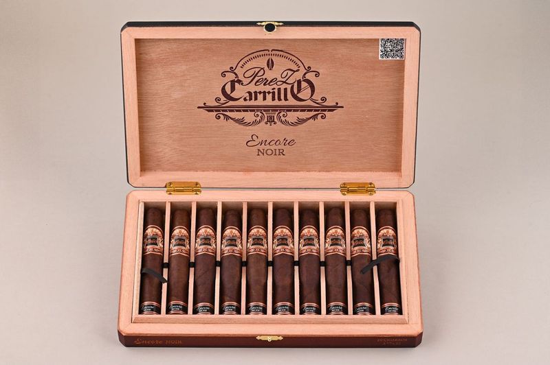 E. P. Carillo Encore Noir Majestic 2- Box of 10 Cigars - Limited Edition