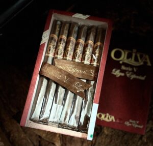 Oliva Serie V Lanceros- Box of 24 Cigars