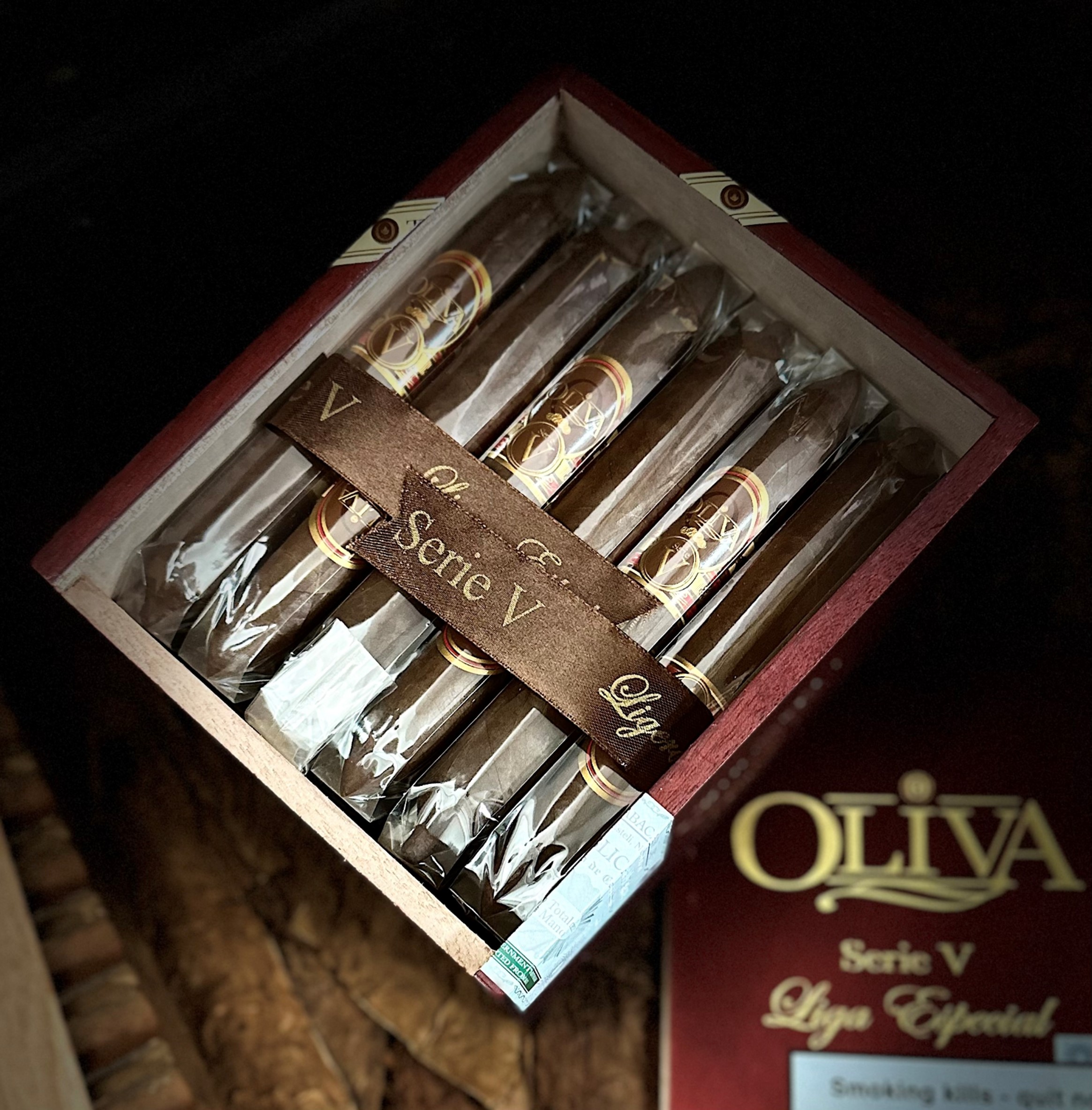 Oliva Serie V Figurado-Box of 24 Cigars
