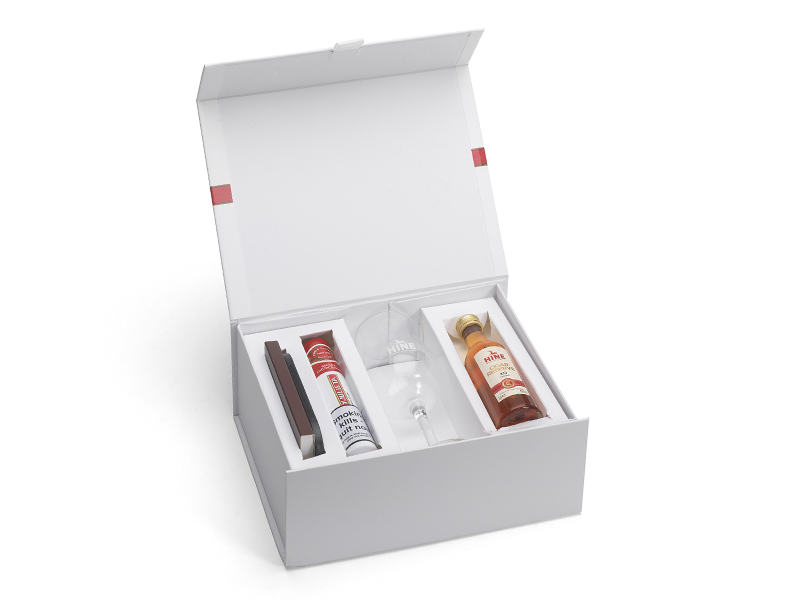 Romeo Y Julieta Short Churchill & Hine XO Cognac - Gift Box - Image 3