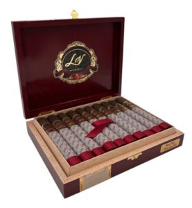 Las Villas Grand Toro Box Press Cigar - Box of 20