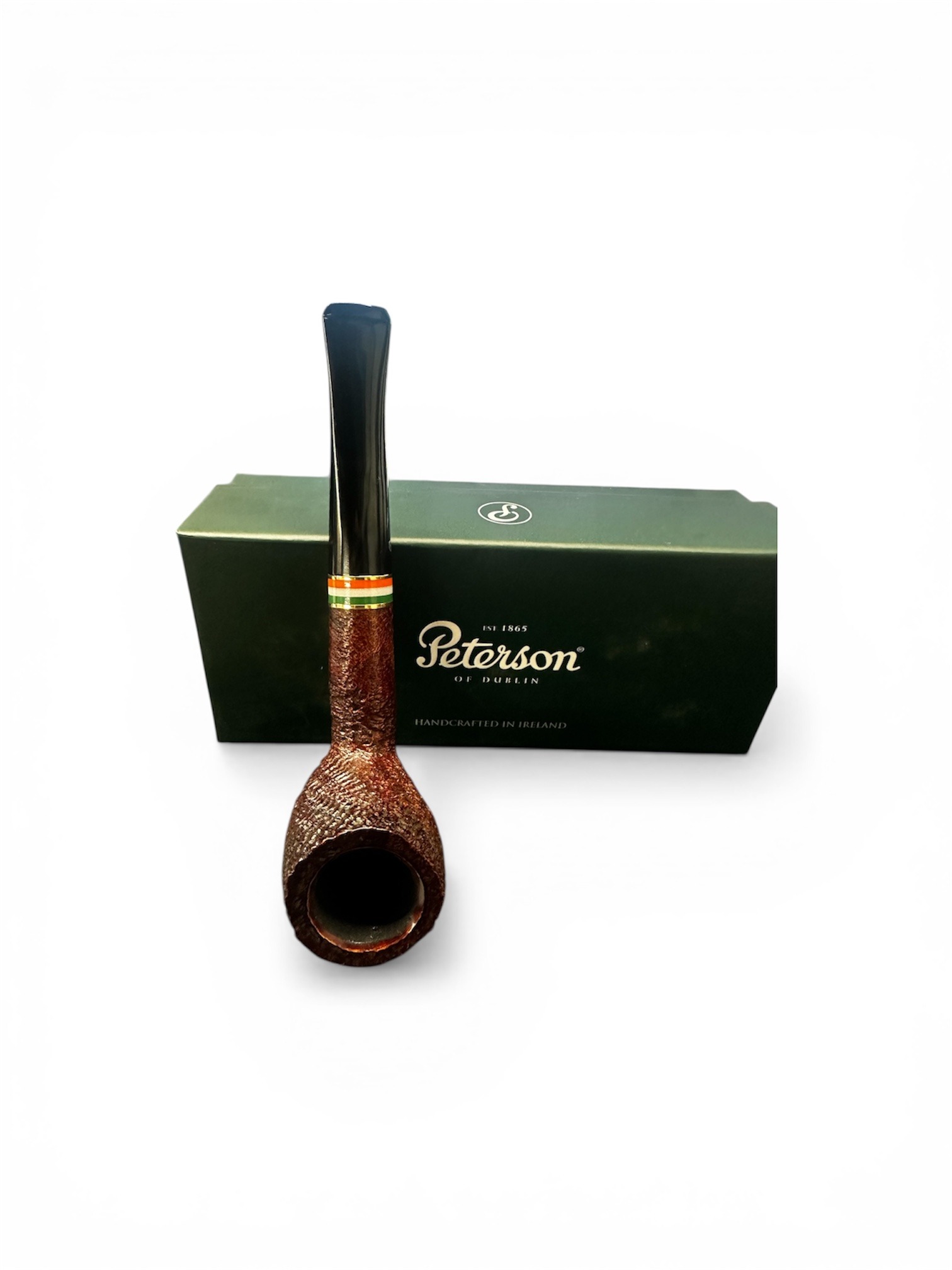 Peterson 2026 St. Patrick’s Day - Shape 107 Sandblasted Fishtail Pipe – Limited Edition - Image 3