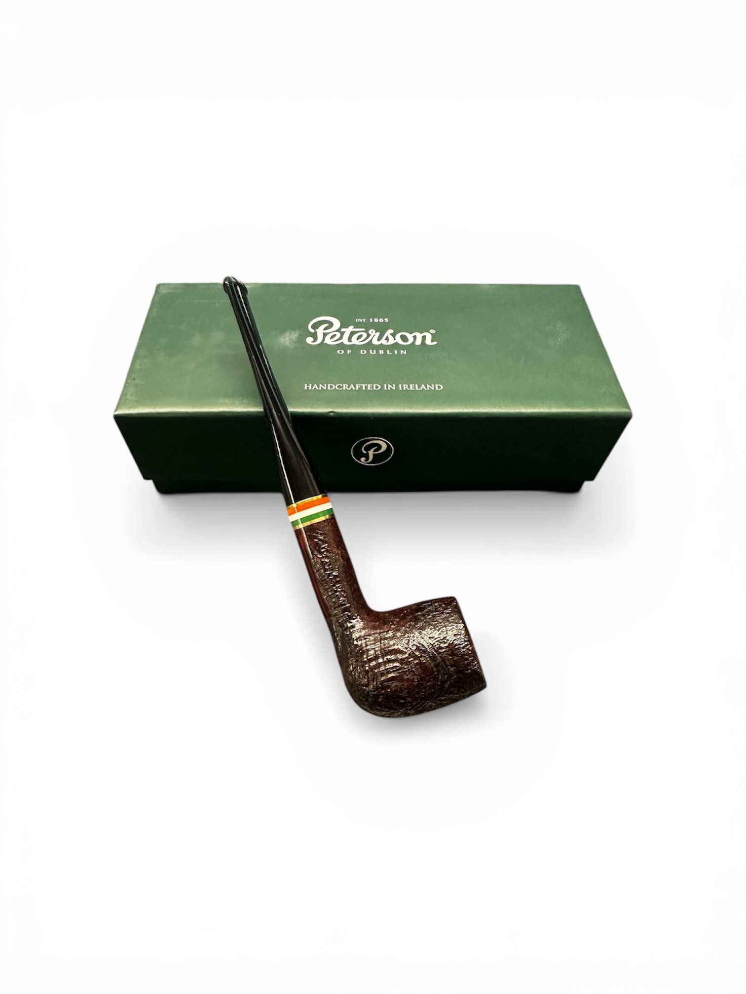 Peterson 2026 St. Patrick’s Day - Shape 15 Sandblasted Fishtail Pipe – Limited Edition - Image 2